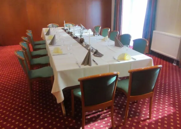 Robinienhof 호텔 3*