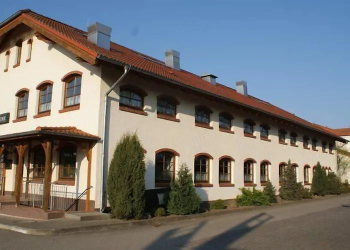 Robinienhof 호텔 3*